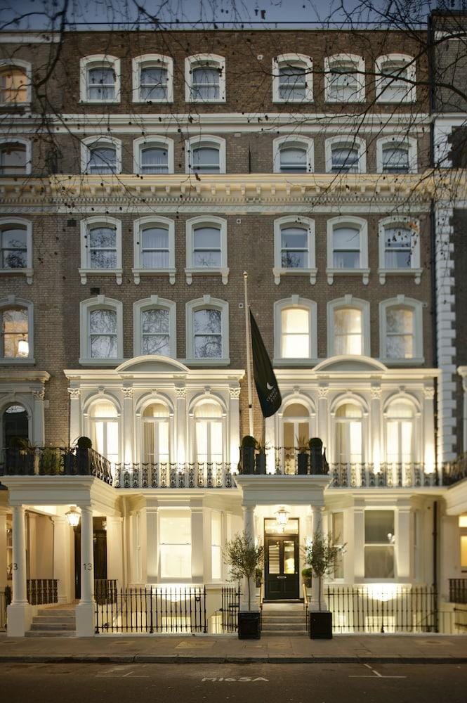 Claverley Court Hotel in City of Westminster