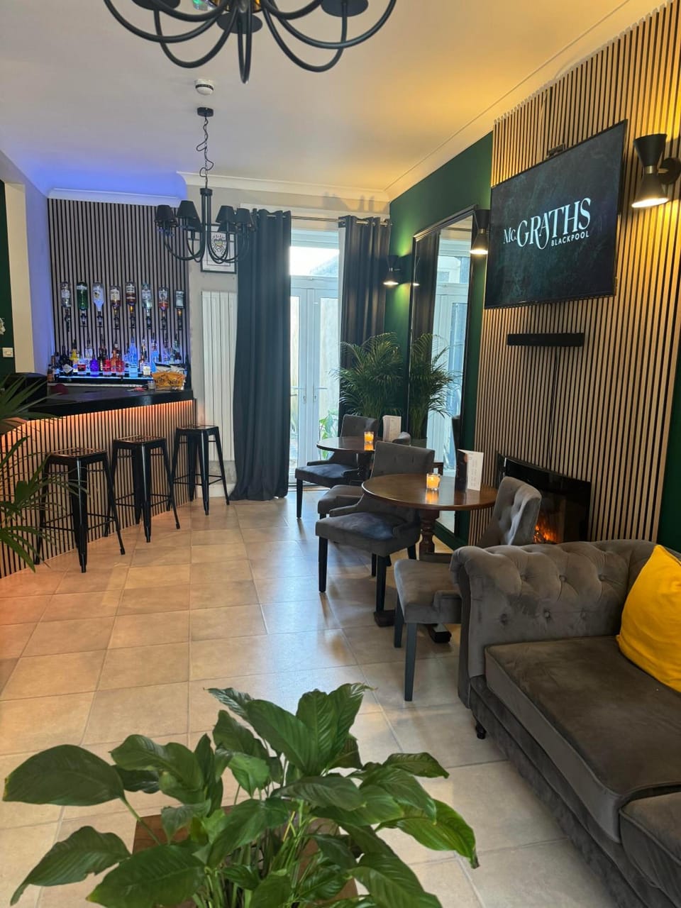 Bar/lounge