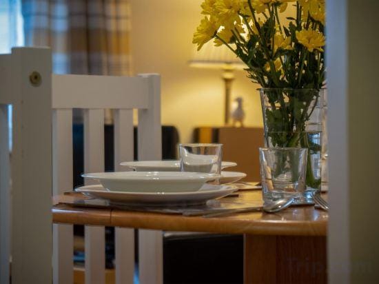 Arcadia - 1 Bedroom Apartment - Tenby Hotel in Wales