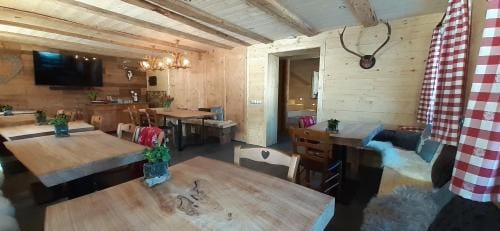 Alpen Lodge Berwang Lodge in Tyrol