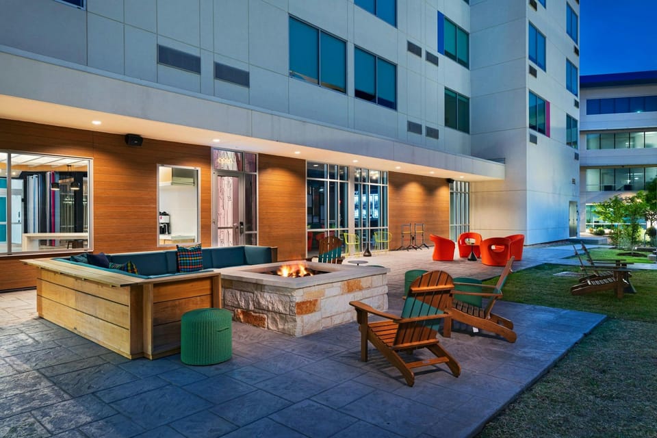 Aloft Austin Southwest Hotel in Austin