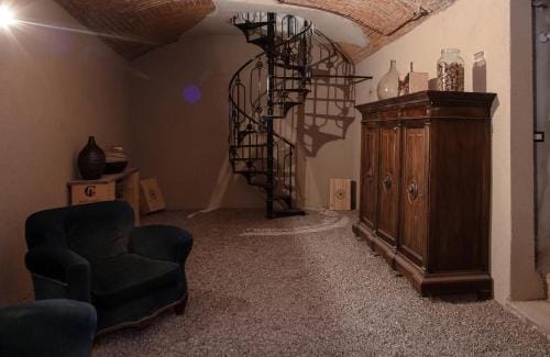 LT - Room's Bed & Living Hotel in Monza