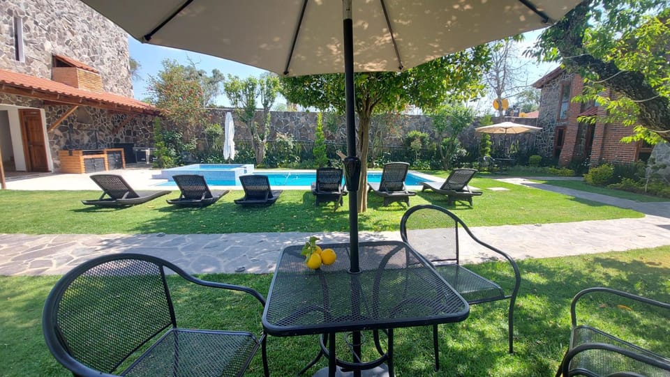 Cabanas Dona Anita Hotel in Hidalgo, Mexico