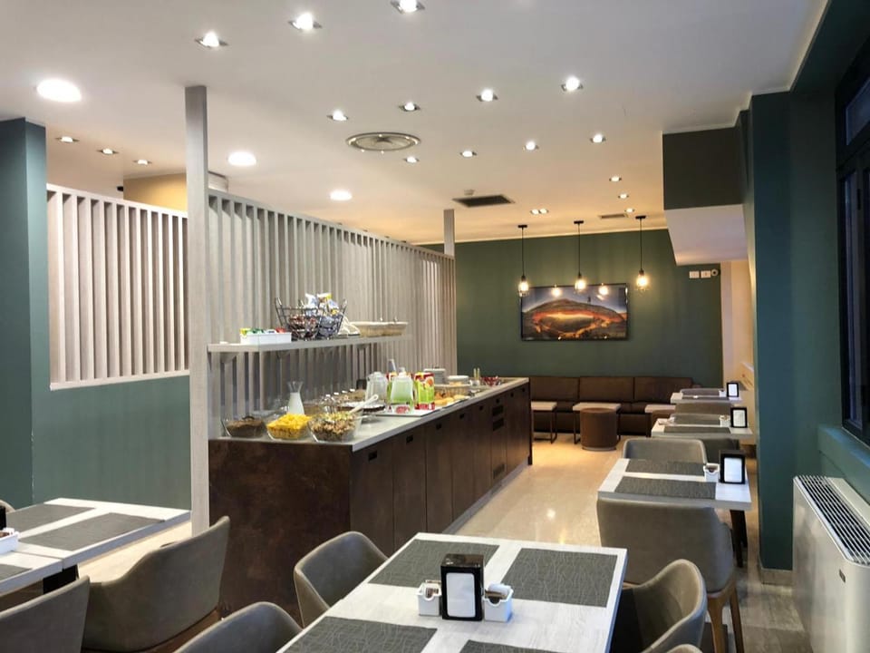 Oasi Village Hotel Hotel in Milan