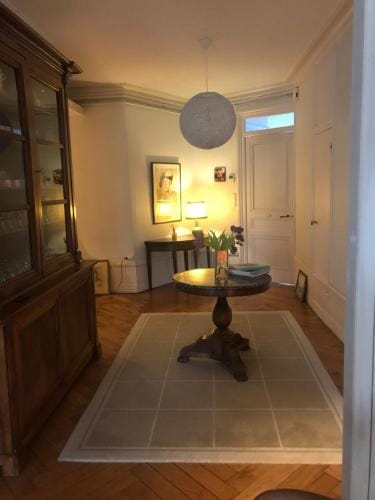 Berges du Rhone/ Chambre avec balcon Hotel in Lyon