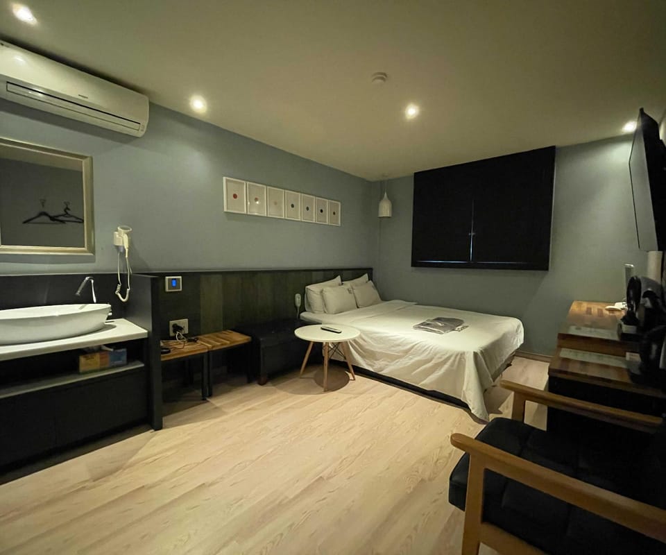 Jinju number 25 Motel in South Korea