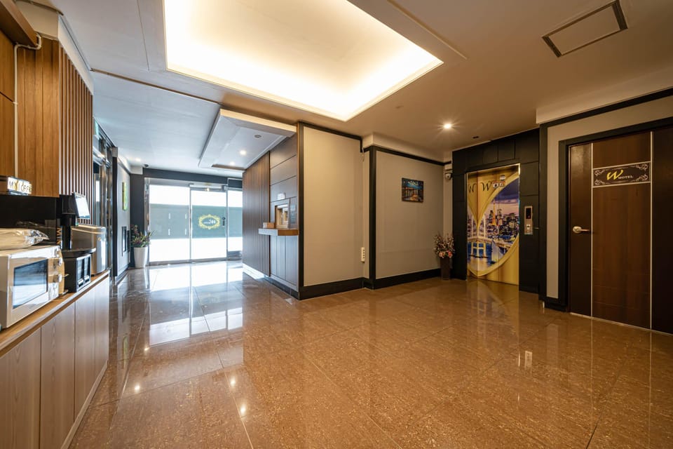 Sacheon W Motel in South Korea
