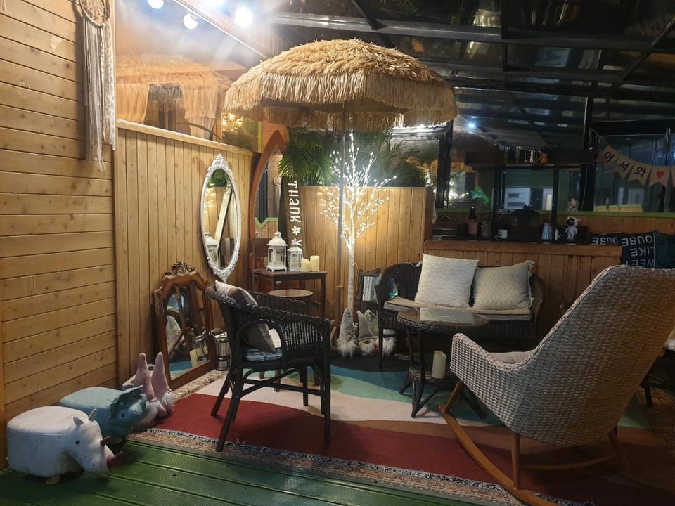 Yeosu Emotional Accommodation Ari House Hotel in South Korea