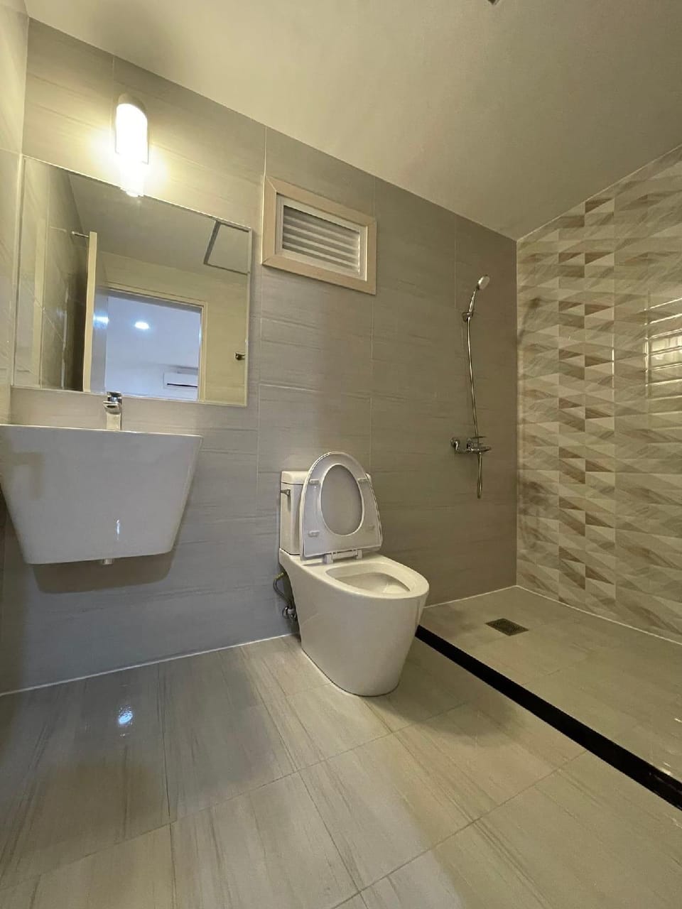 Maganda Hotel - Angeles City Motel in Angeles
