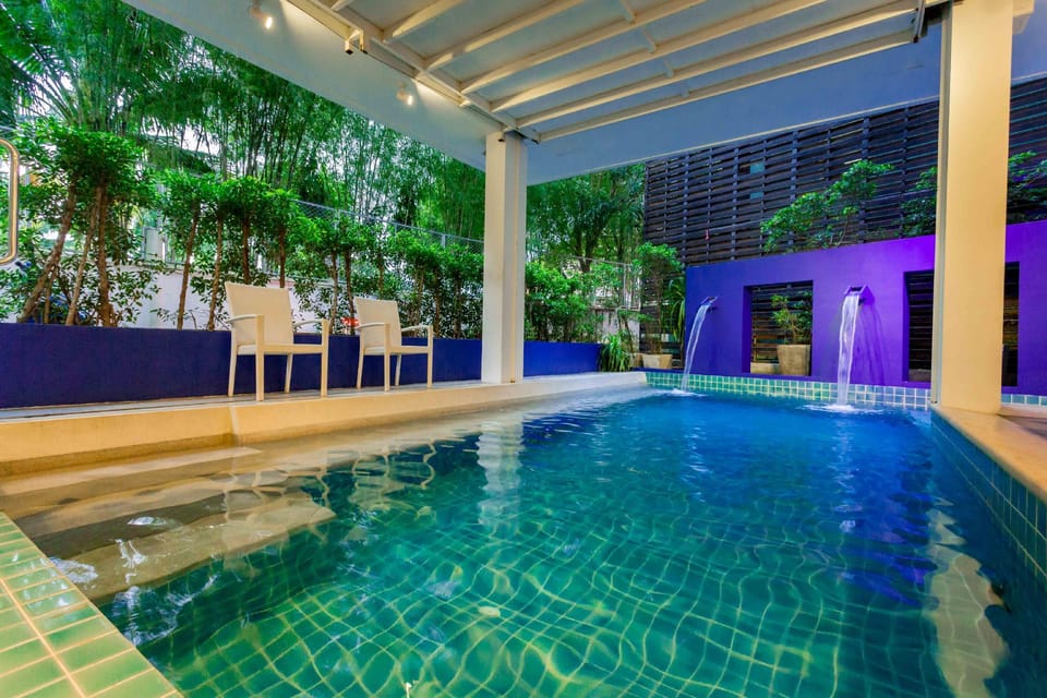 Swimming pool