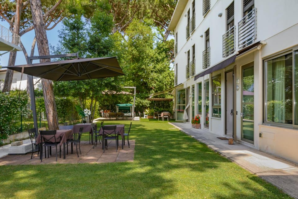 Hotel Etruria Hotel in Forte dei Marmi