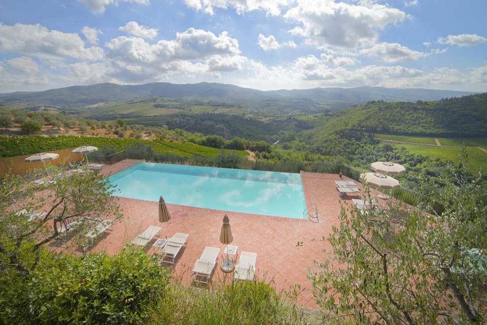 Castello Vicchiomaggio Hotel in Tuscany