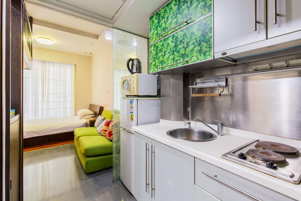Joyful Shanghai Zhongshan Park Serviced Apartment Hongqiao Apartment hotel in Shanghai