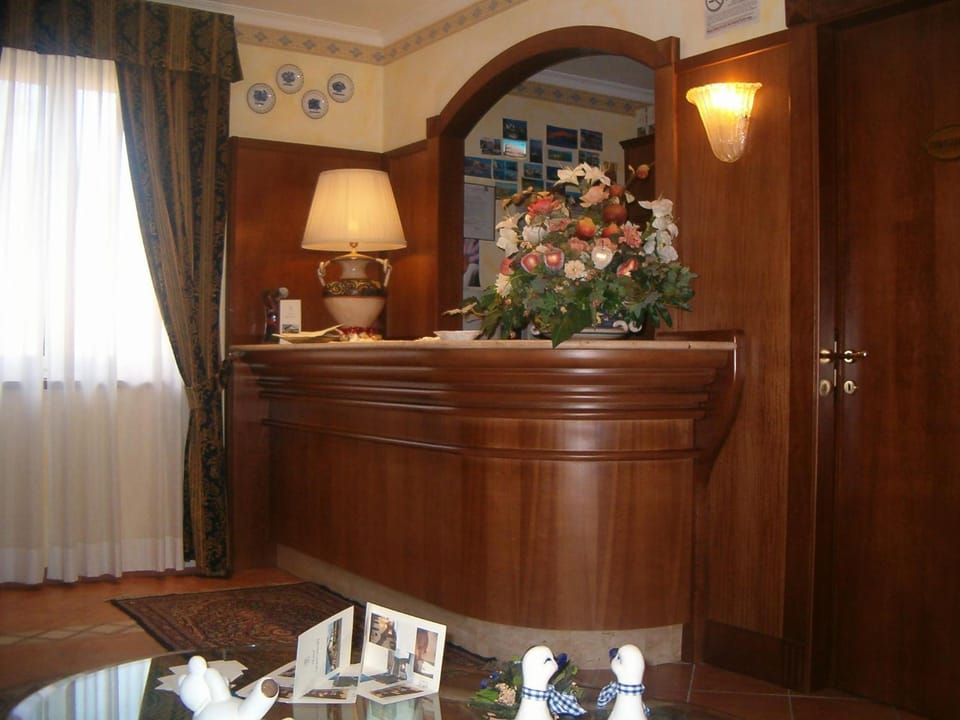 Hotel Squarciarelli Hotel in Grottaferrata