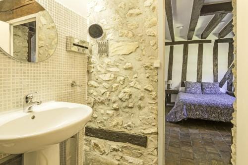 Moulin de Flagy Hotel in Île-de-France