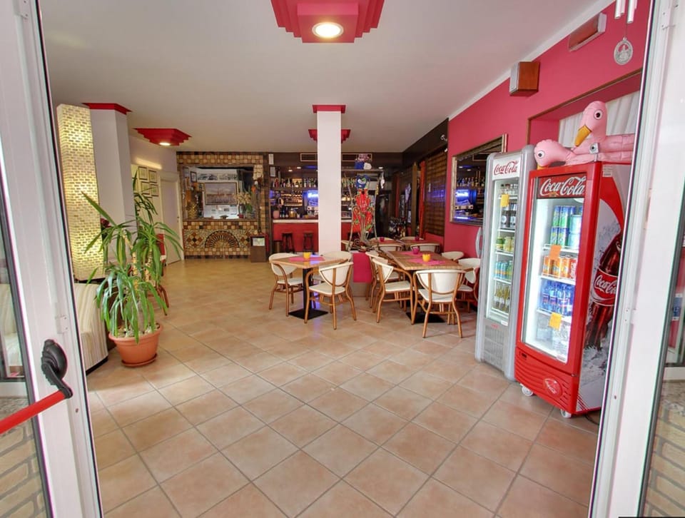Bar/lounge