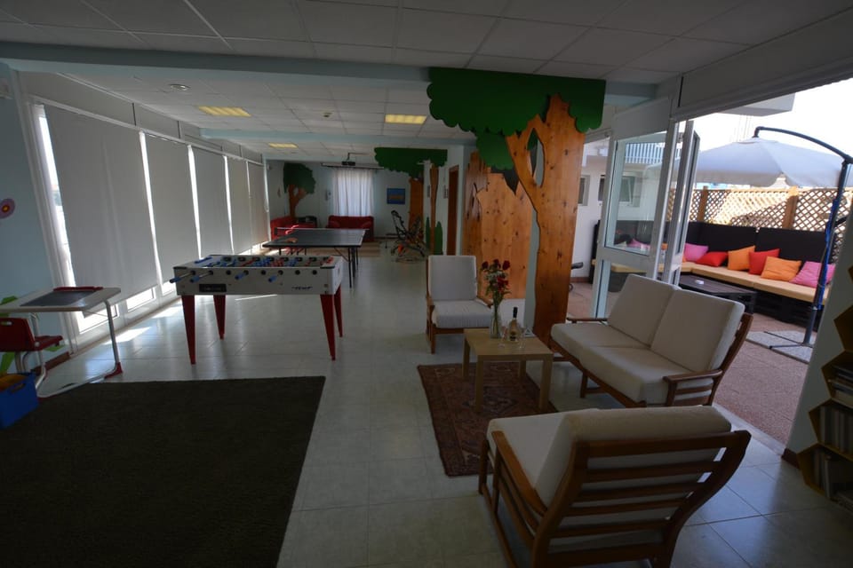 Shared lounge/TV area