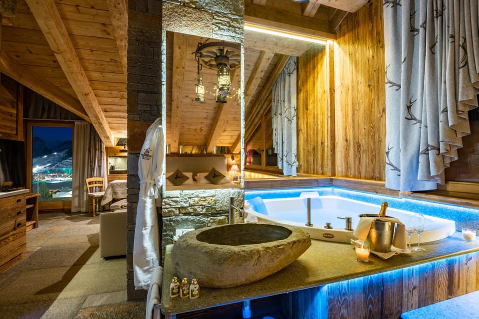 Hot tub