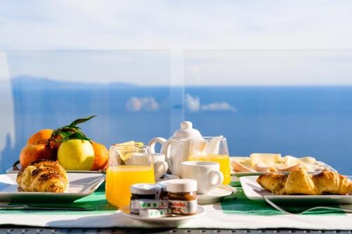 Sea View Ravello Hotel in Ravello