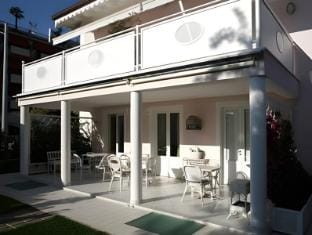 Villa Amelia Rooms Hotel in Emilia-Romagna