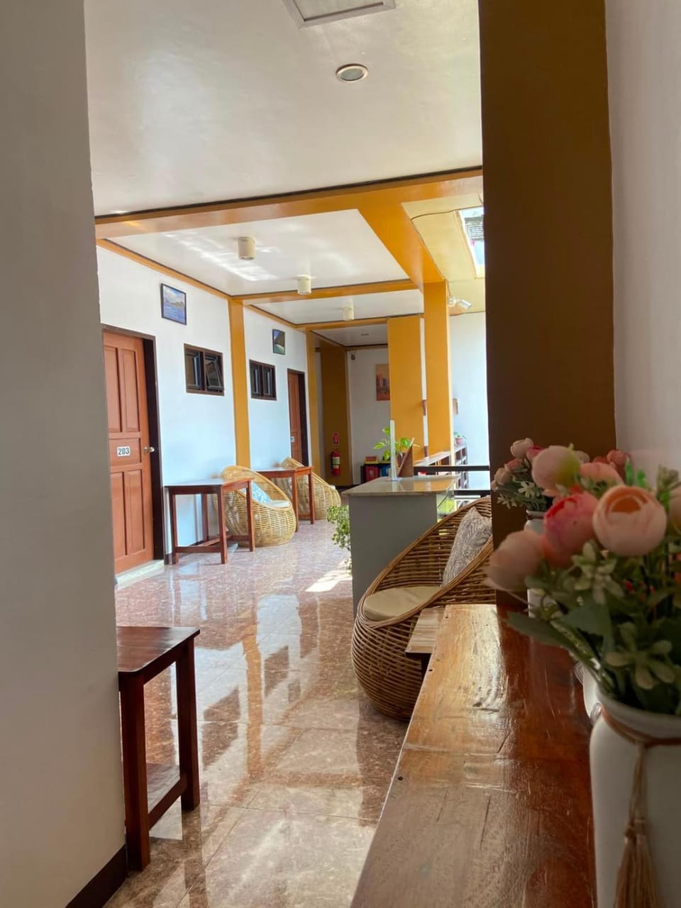 Shared lounge/TV area