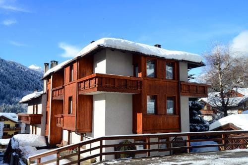 Residence Marisol Camere & Appartamenti - Mezzana Centre Hotel in Province of Brescia