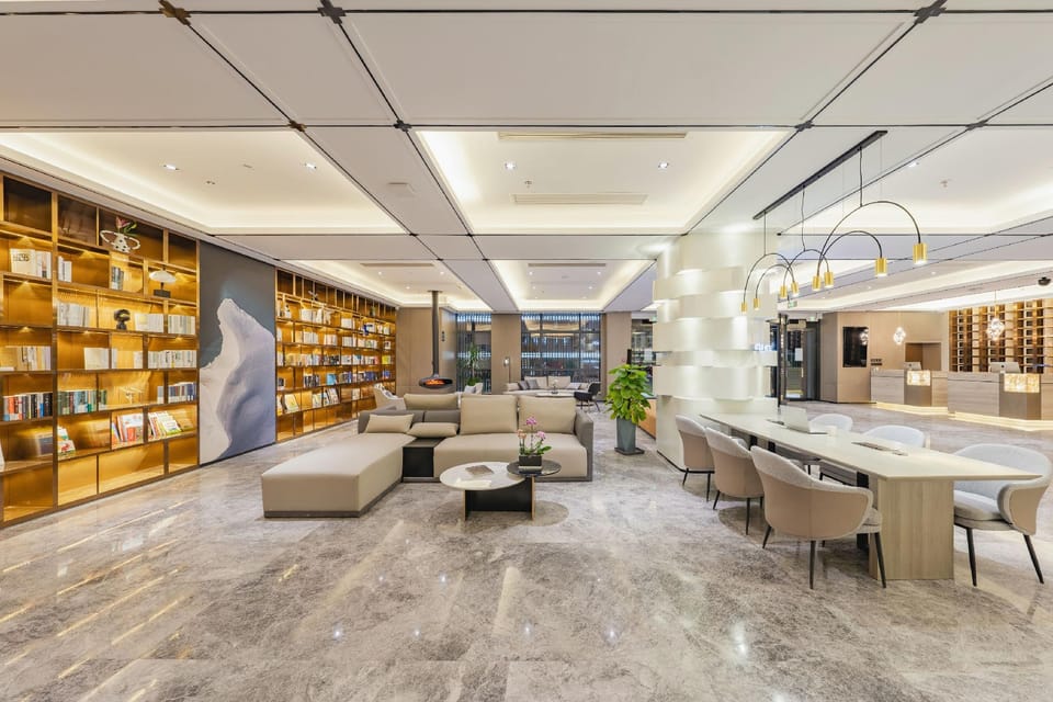 Atour Hotel Huaian Suning Plaza Dazhi Road Hotel in Jiangsu