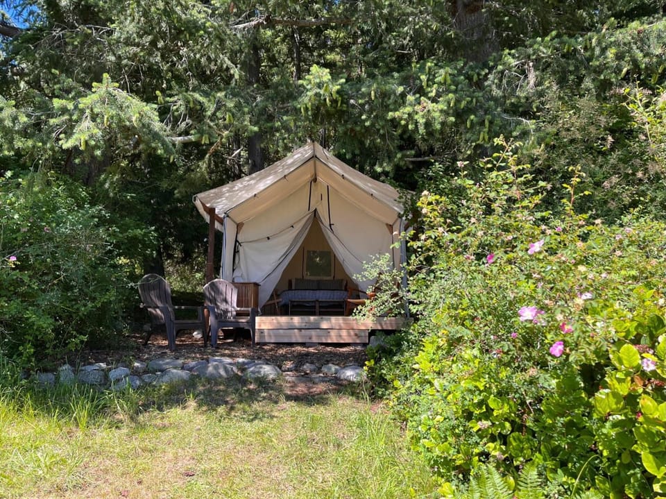 Lopez Farm Cottages & Tent Camping Hotel in Lopez Island