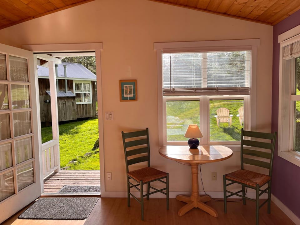 Lopez Farm Cottages & Tent Camping Hotel in Lopez Island