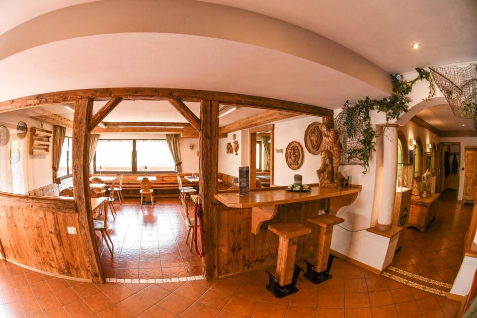 Hotel El Laresh Hotel in Moena
