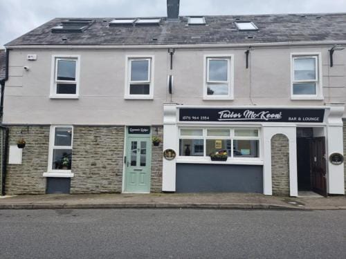 Leanna's Lodge, Keshcarrigan Hotel in Leitrim, Co. Leitrim, Ireland