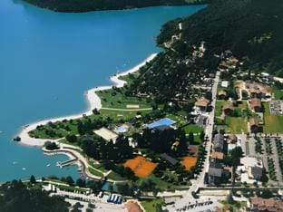 Bungalows Chalets Lago di Molveno Resort in Trentino-South Tyrol