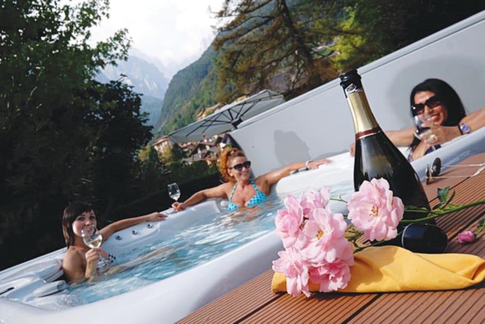 Lake&Nature Hotel Gloria Hotel in Molveno