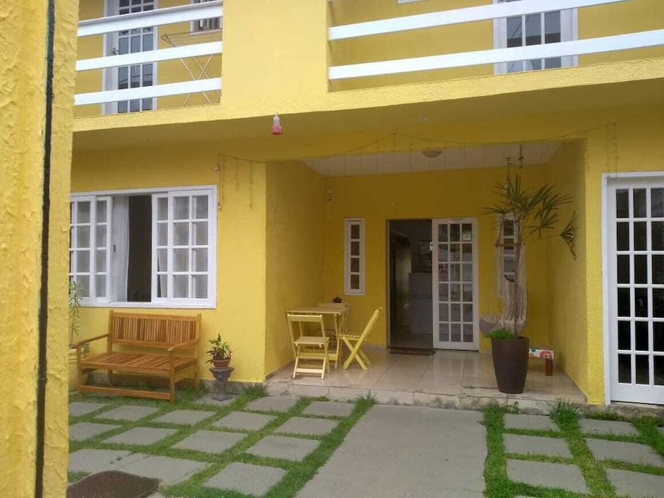 Btuga Guest House Hotel in Vila Canaa