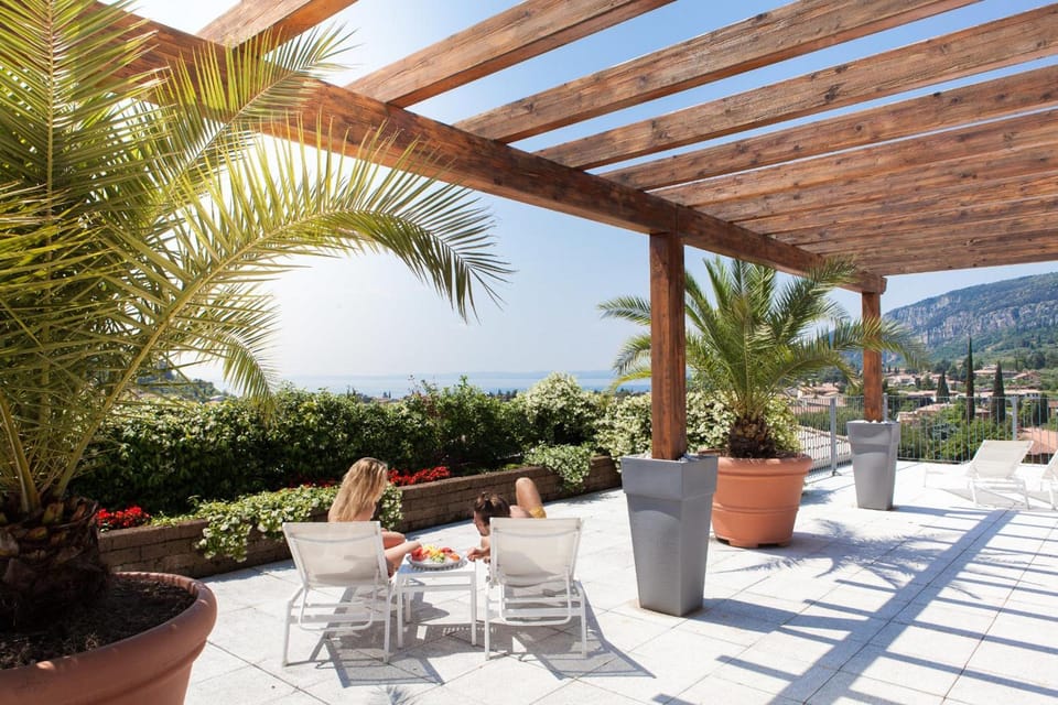 Tobago Hotel in Garda