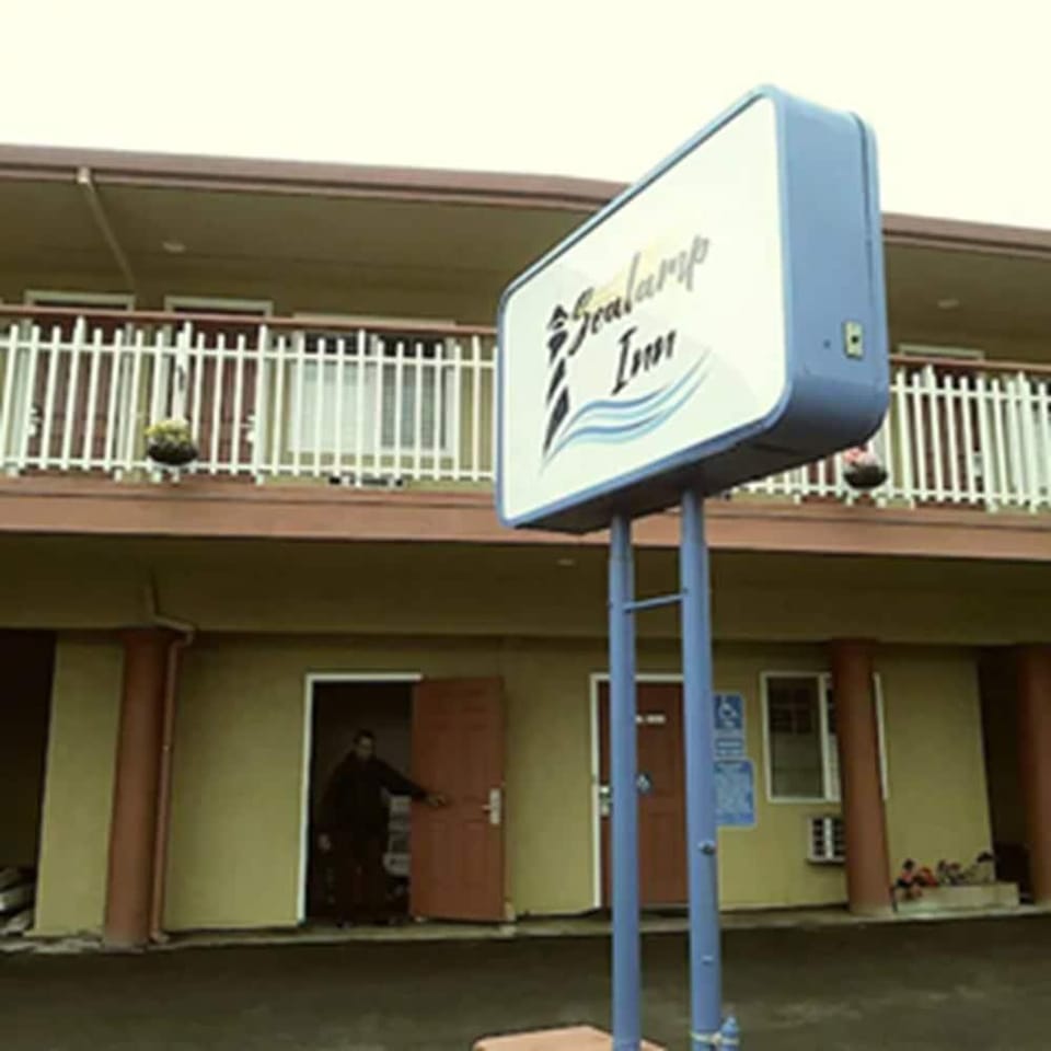 Americas Best Value Inn North Hotel in Sand City