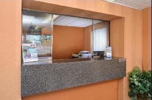 Americas Best Value Inn Hotel in Fort Wayne