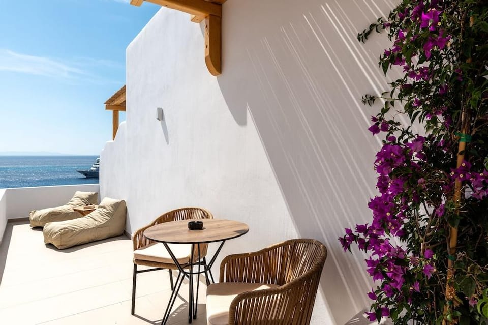 AVRA STUDIOS Hotel in Mykonos, Mikonos 846 00, Greece