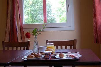 Village Hotel Hotel in Auvergne-Rhône-Alpes
