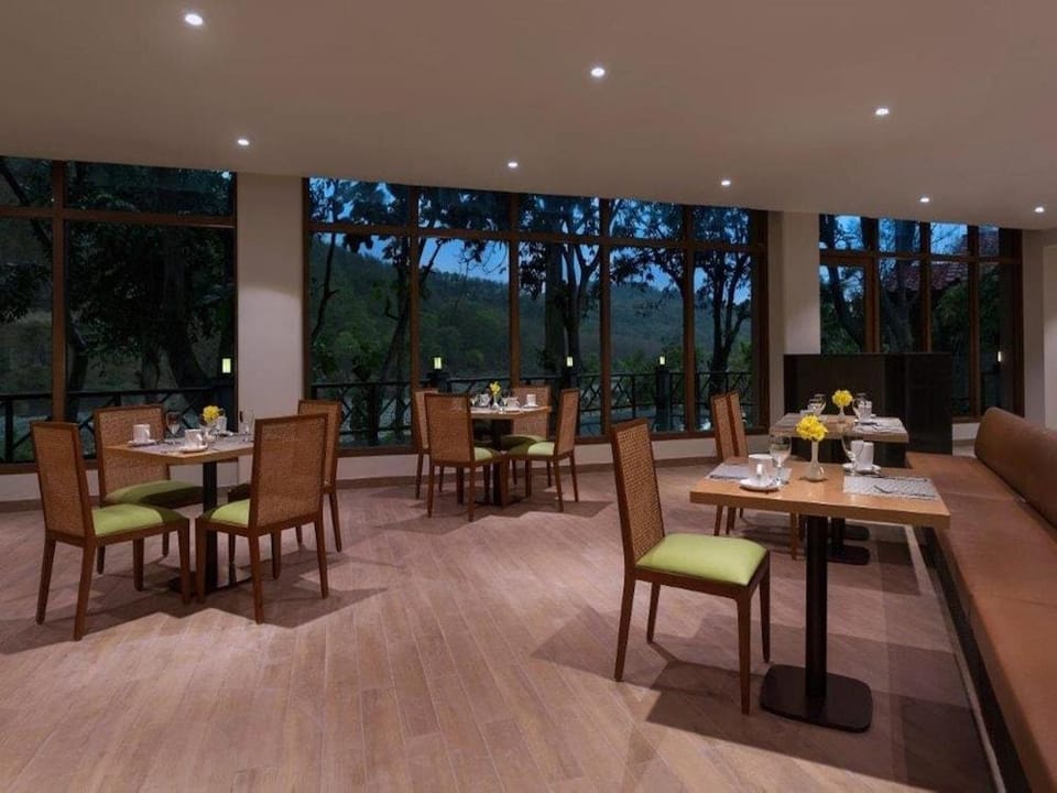 The Gateway Resort Corbett Hotel in Uttarakhand