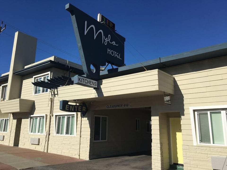 Mylo Hotel Daly Hotel in Daly City