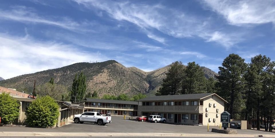 Luxury Inn Hotel in Flagstaff