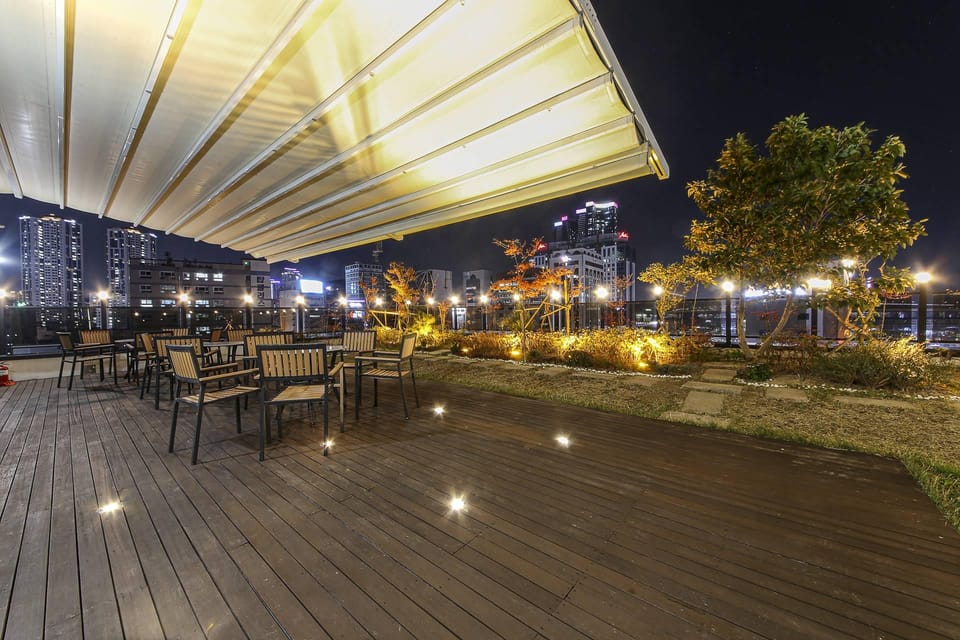 Brown Dot Busan Station Sky Garden Motel in Busan