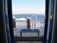 Maryloujohn Villas Hotel in Oia