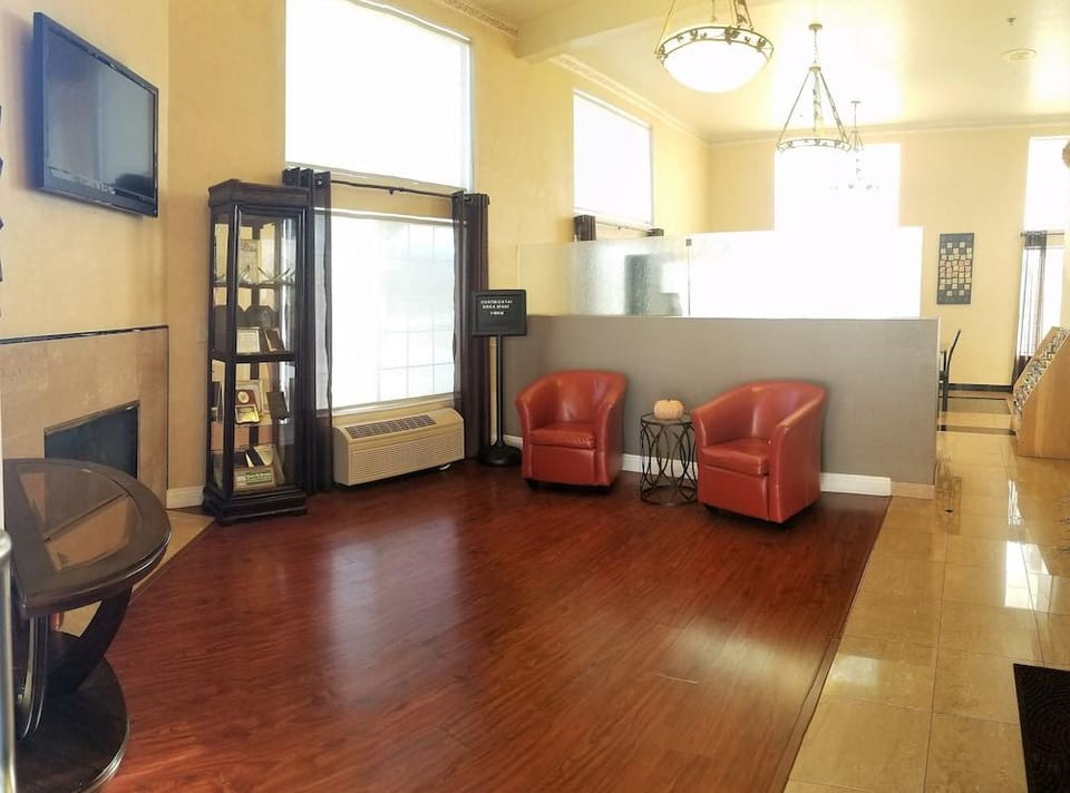 Guesthouse Inn & Suites Hotel in Downey