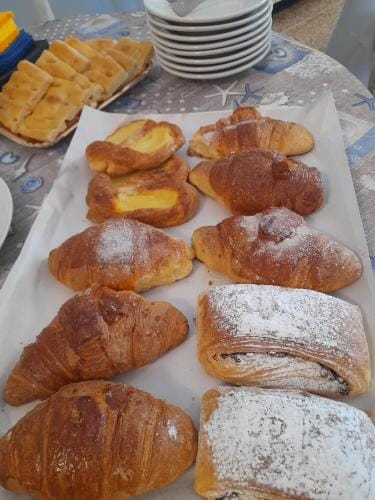 HOTEL LA MADUNINA Hotel in Varazze