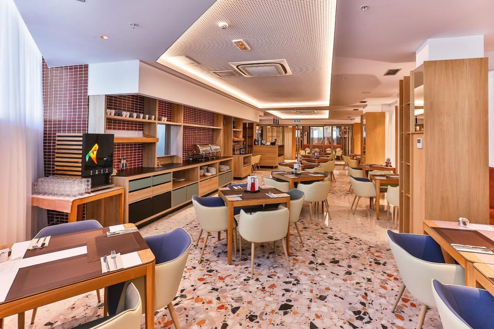 Carine Hotel Centar Hotel in Podgorica