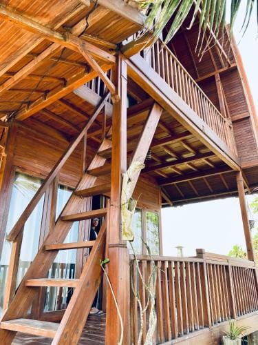 Dikaloha Surfschool and Stay Hotel in Bali