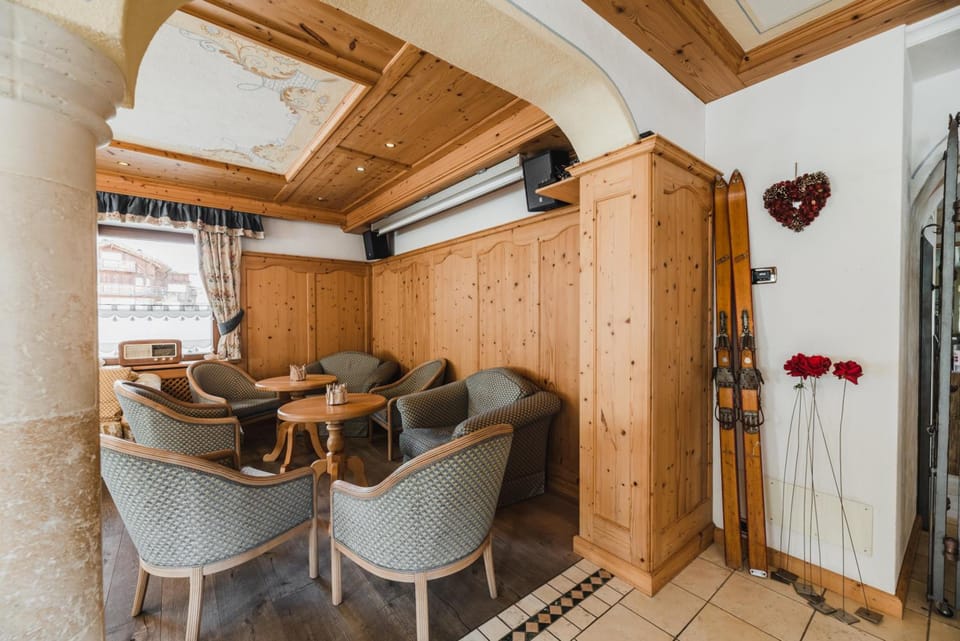 Hotel Arnika Hotel in Pozza di Fassa