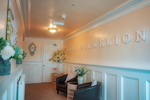 Plas Gorwelion guest house - Adult only Hotel in Llandudno
